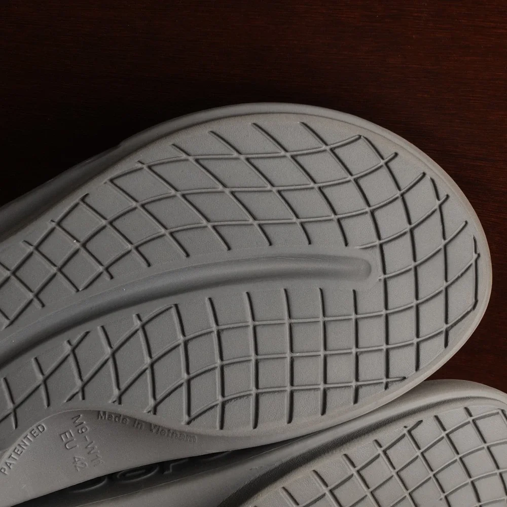 Oofos Sandals Unisex SZ M9 W11 Gray OOahh Sport Flex Recovery Coastal Slide Shoe